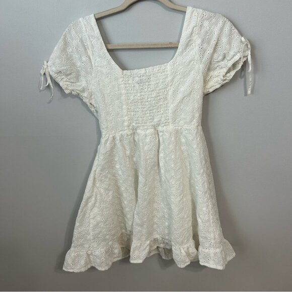 Rose Dress White Peplum Eyelet Mini Dress Ruffle Hem Women’s Size Medium - Picture 5 of 6